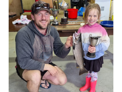 Brooklyn Hale and proud dad Scott with Brooklyn's opening weekend brown trout (002)