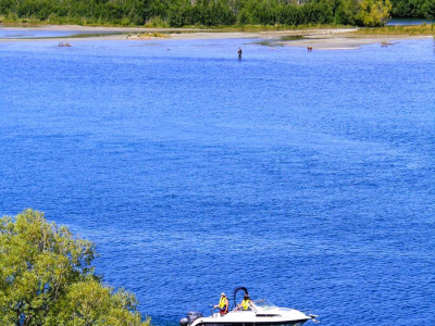 WFR2425 75 LakeAviemoreanglersbyboatandbyshoreenjo b5854d791bc12726 1